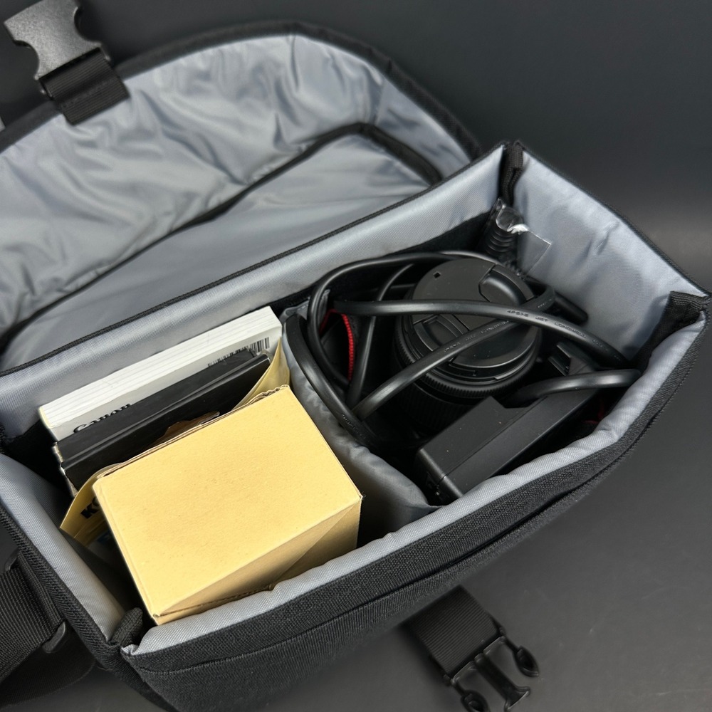 Canon EOS Rebel T5i DSLR Camera Bundle with 18-55mm STM Lens OEM Bag and Charger - Picture 5 of 7